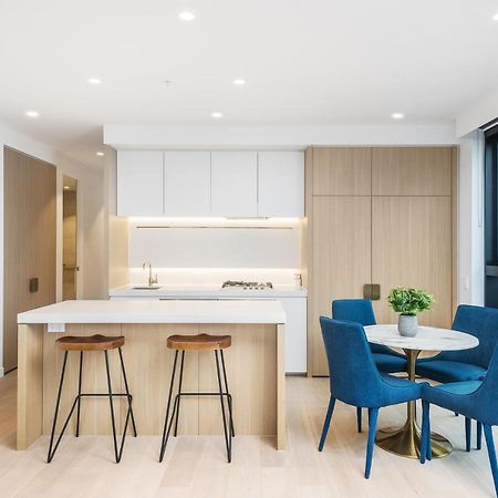 Sky One Apartments By Cllix Box Hill Exteriör bild