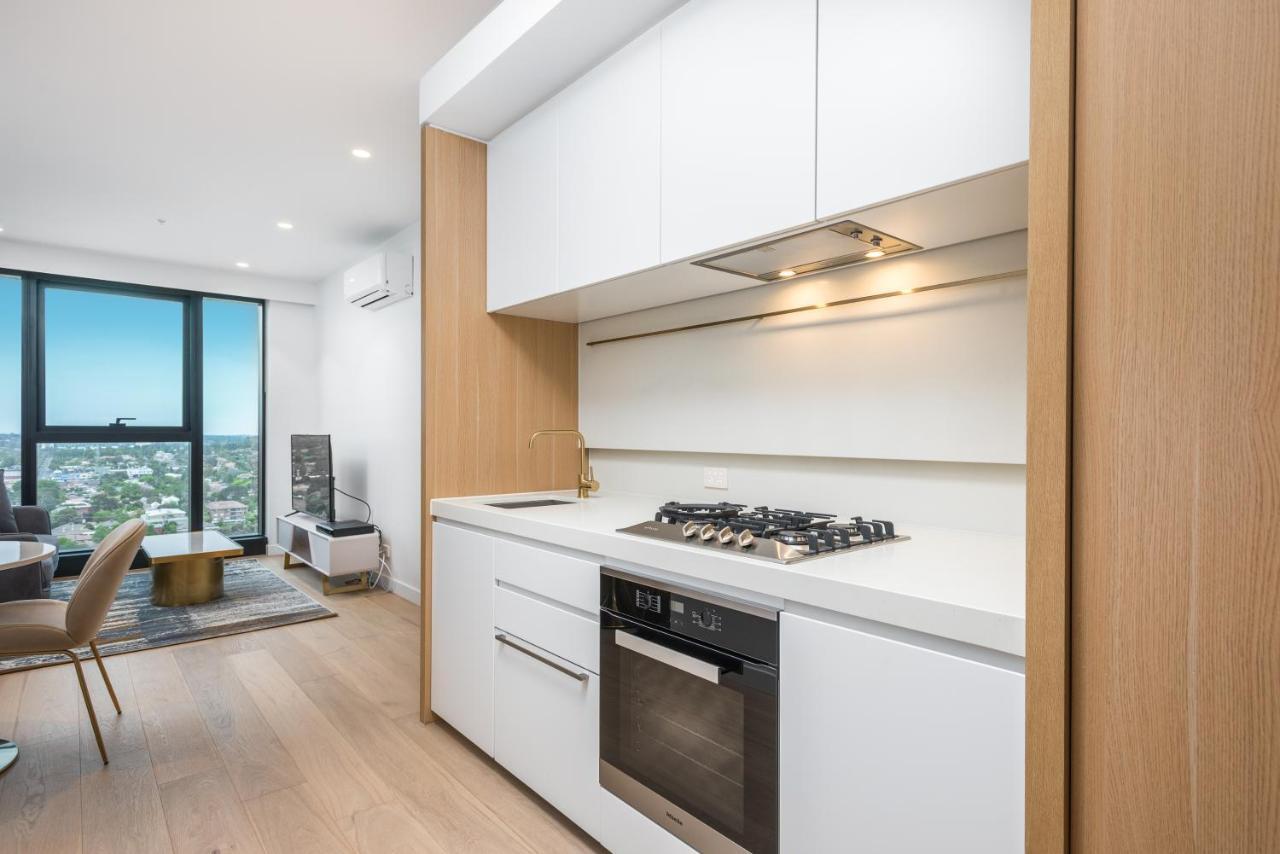 Sky One Apartments By Cllix Box Hill Exteriör bild